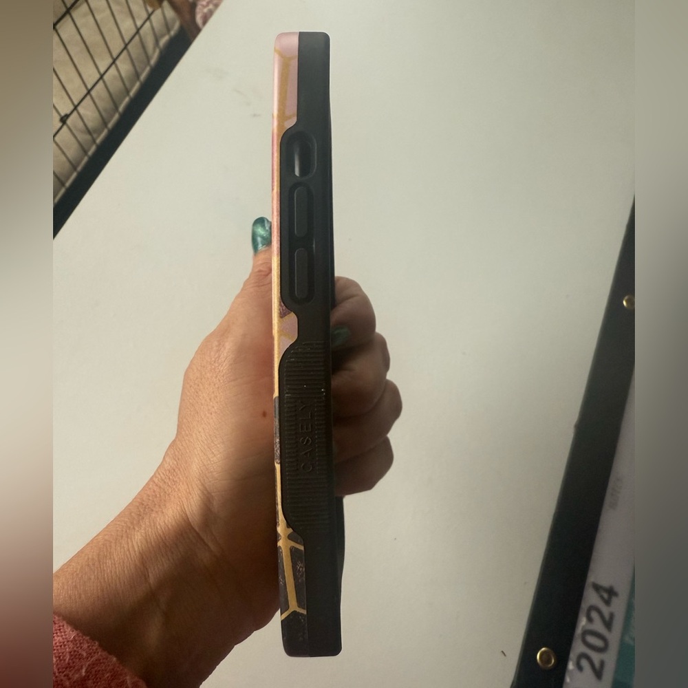 iPhone 13Pro Case - Picture 4 of 4